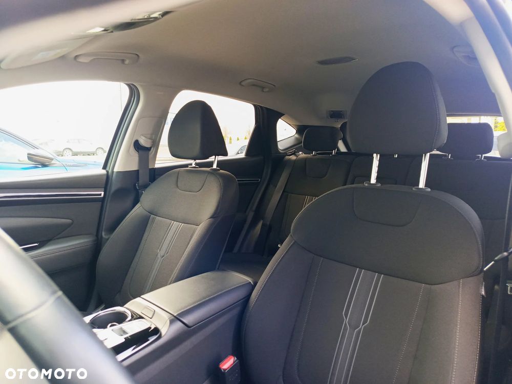 Hyundai Tucson 1.6 T-GDi HEV Executive 2WD - 11