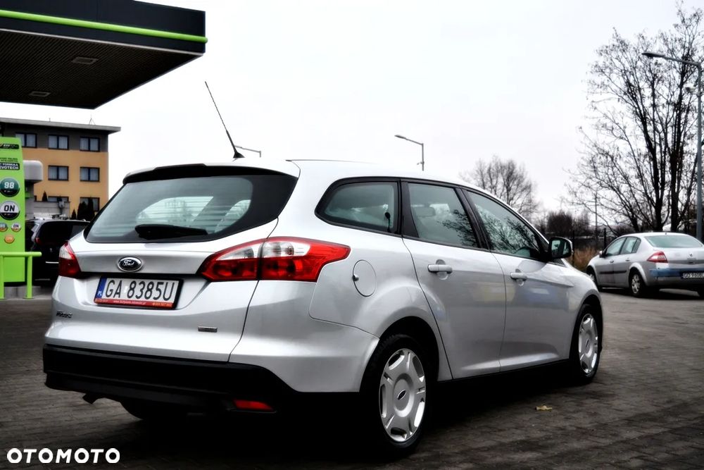 Ford Focus 1.6 TDCi DPF Ambiente - 3
