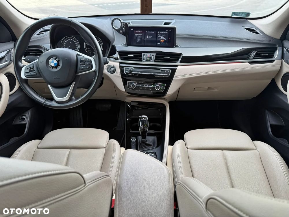 BMW X1 sDrive18i Sport Line - 17