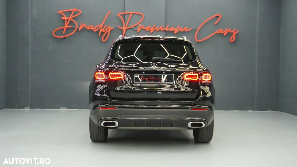 Mercedes-Benz GLC 300 e 4MATIC - 21