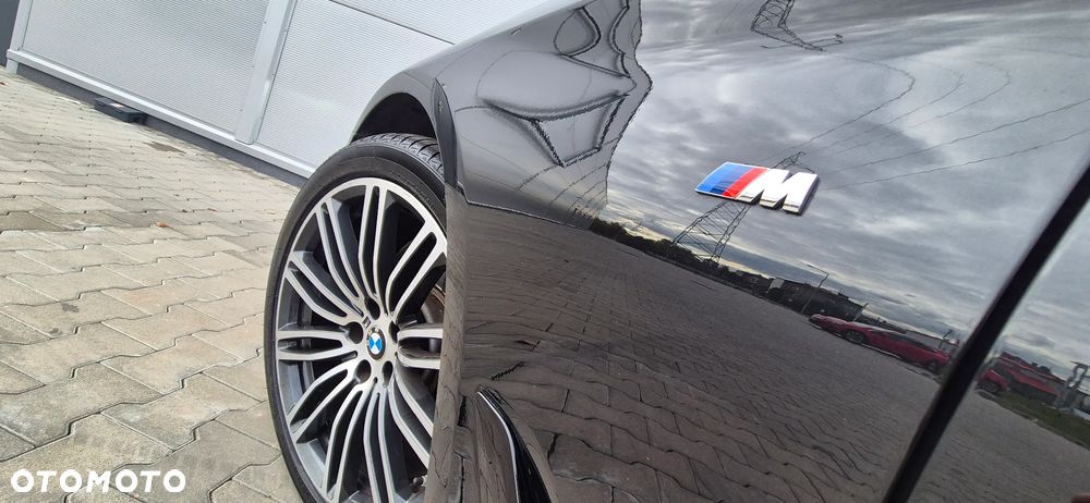 BMW Seria 5 520d Sport Line - 13