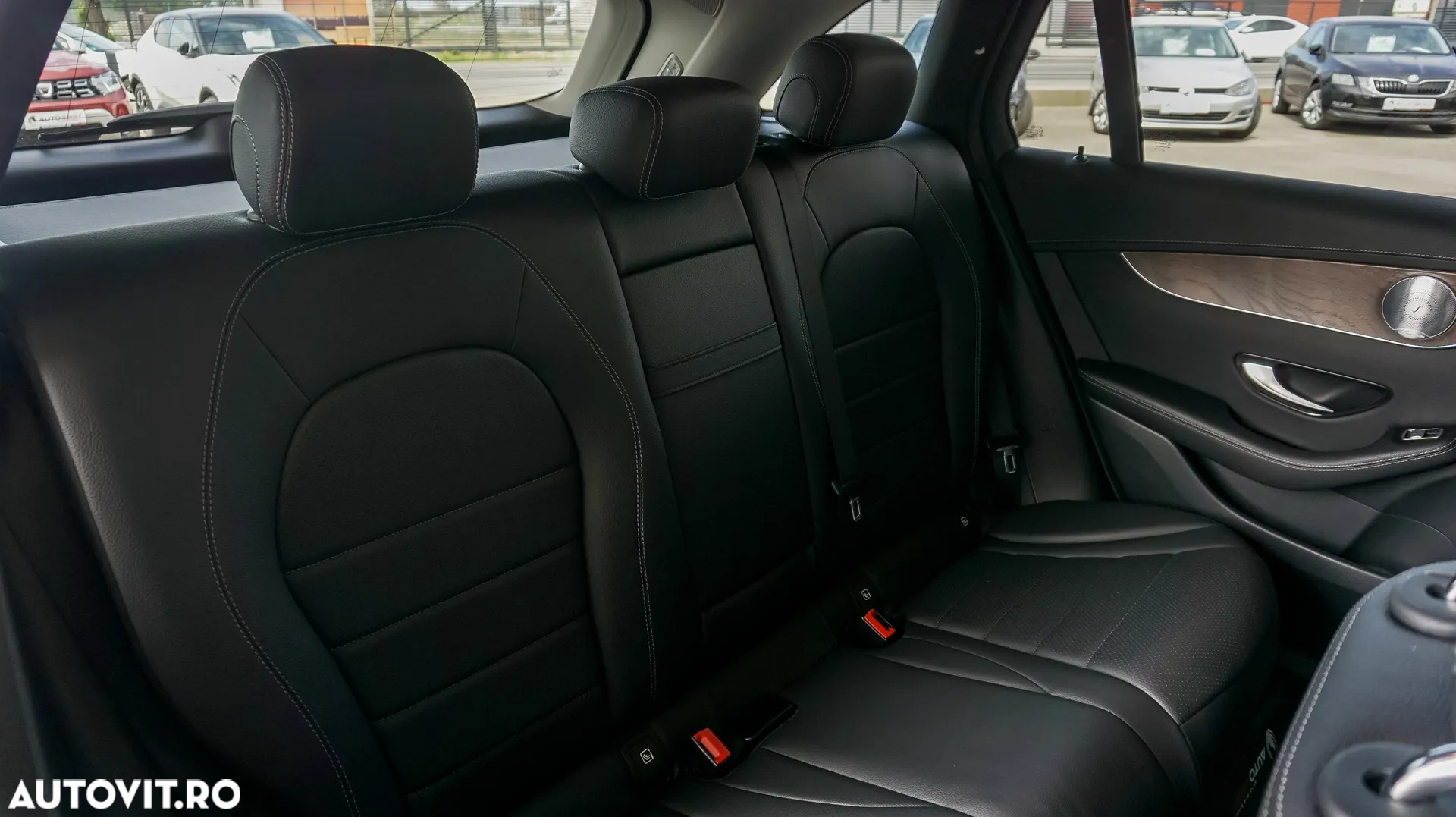Mercedes-Benz GLC 300 d 4Matic 9G-TRONIC - 31