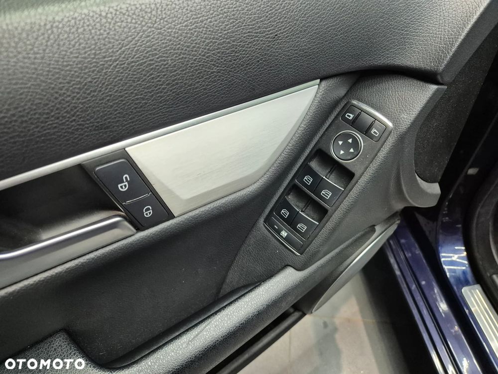 Mercedes-Benz Klasa C 200 T CGI Automatik BlueEFFICIENCY Avantgarde - 17