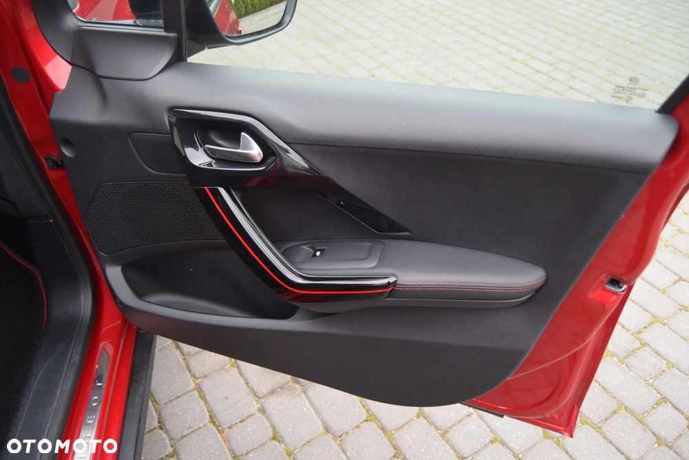 Peugeot 2008 PureTech 130 Stop&Start GT-Line Edition - 22