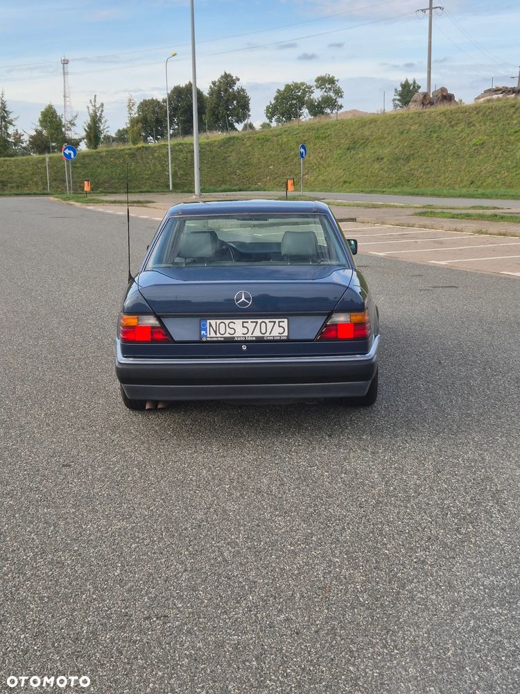 Mercedes-Benz W124 (1984-1993) - 6