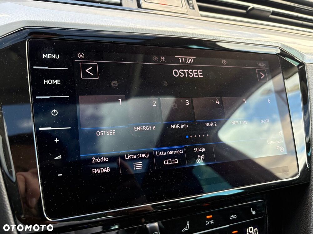 Volkswagen Passat - 38