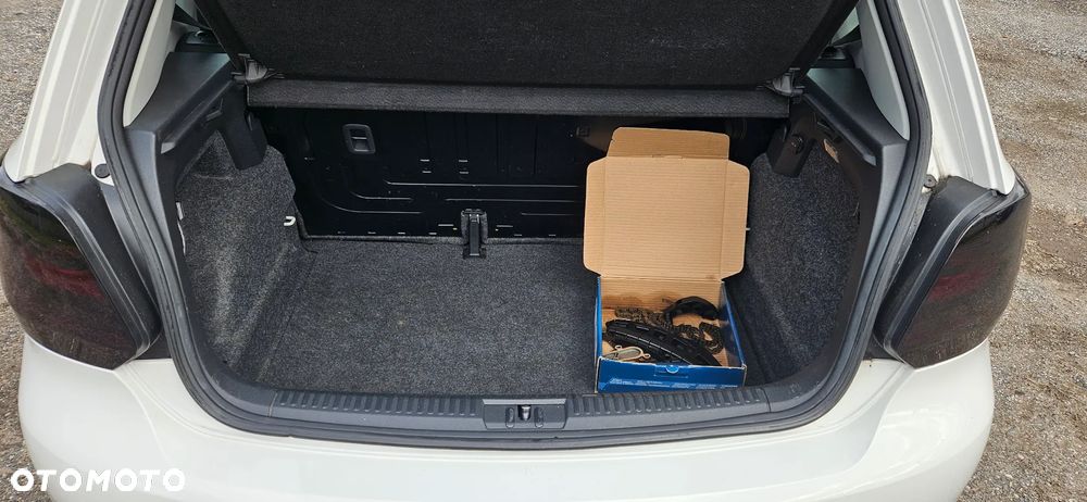 Volkswagen Polo 1.2 Entry - 11