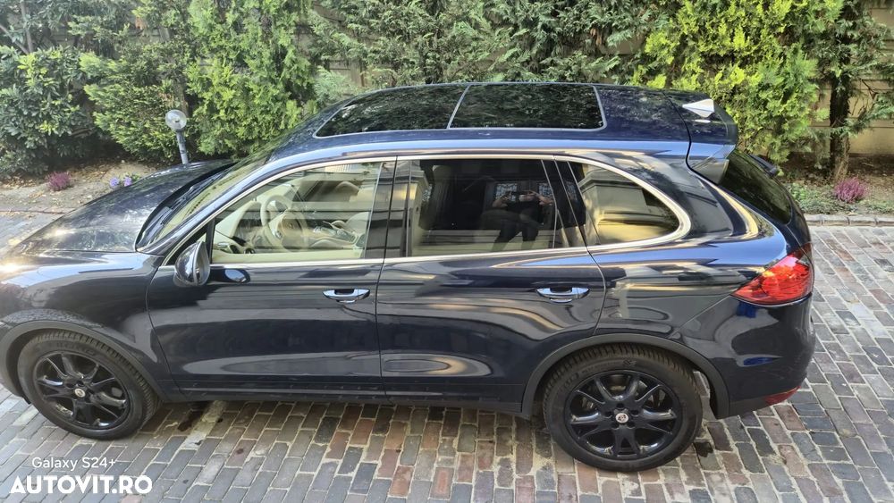 Porsche Cayenne - 6