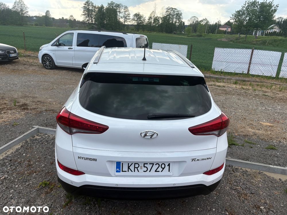 Hyundai Tucson 1.6 GDI BlueDrive Comfort 2WD - 12