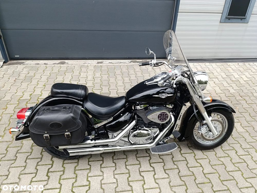 Suzuki Intruder - 2