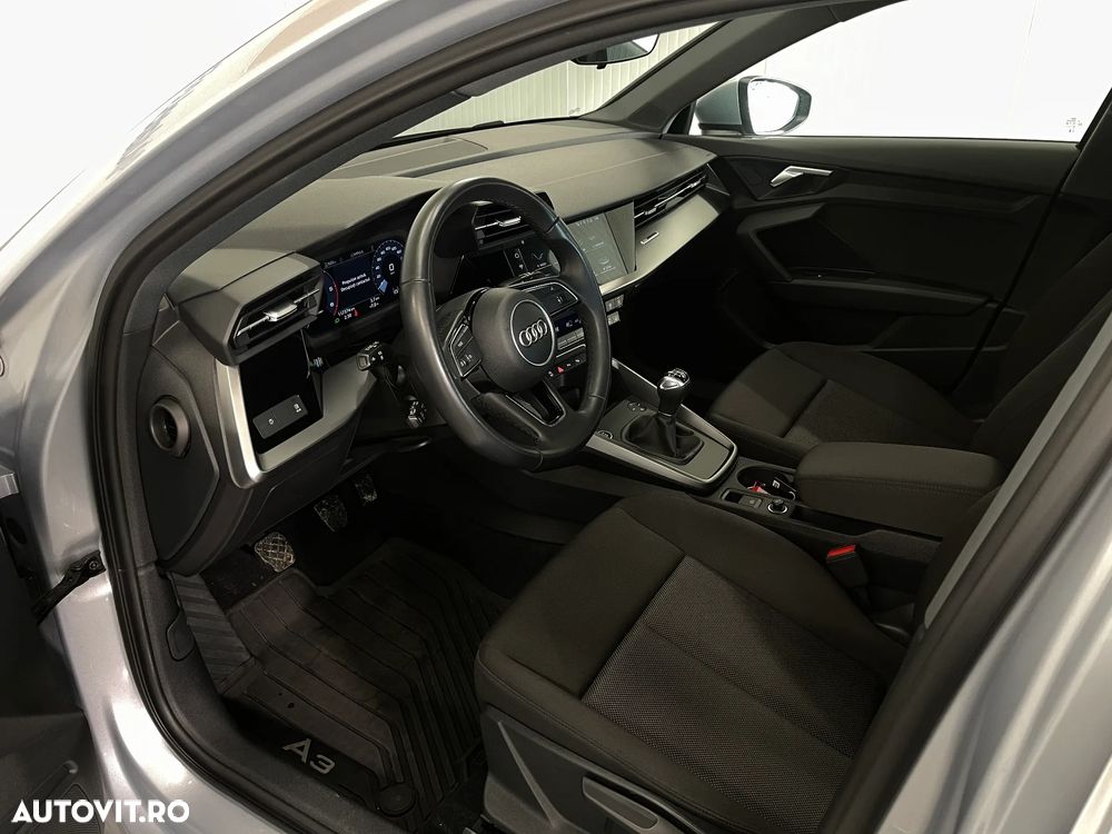 Audi A3 2.0 30 TDI Advanced - 5