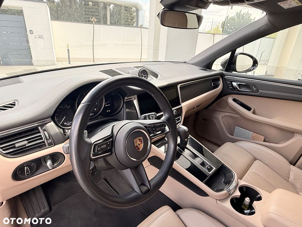 Porsche Macan Standard - 16