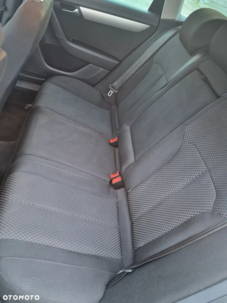 Volkswagen Passat 2.0 TDI Comfortline DSG - 22