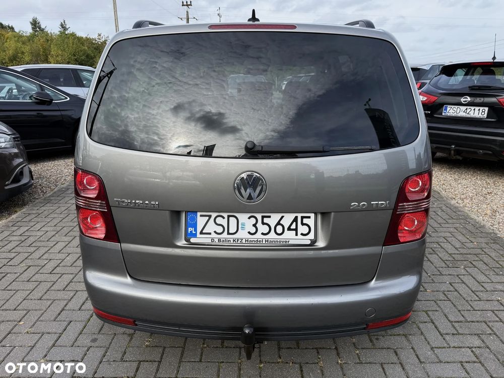 Volkswagen Touran 2009 photo 5