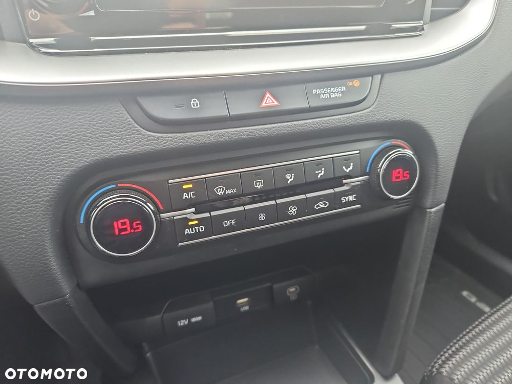 Kia XCeed 1.5 T-GDI M - 21