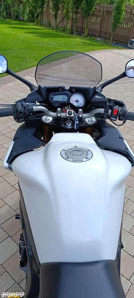 Yamaha FZ8 - 10