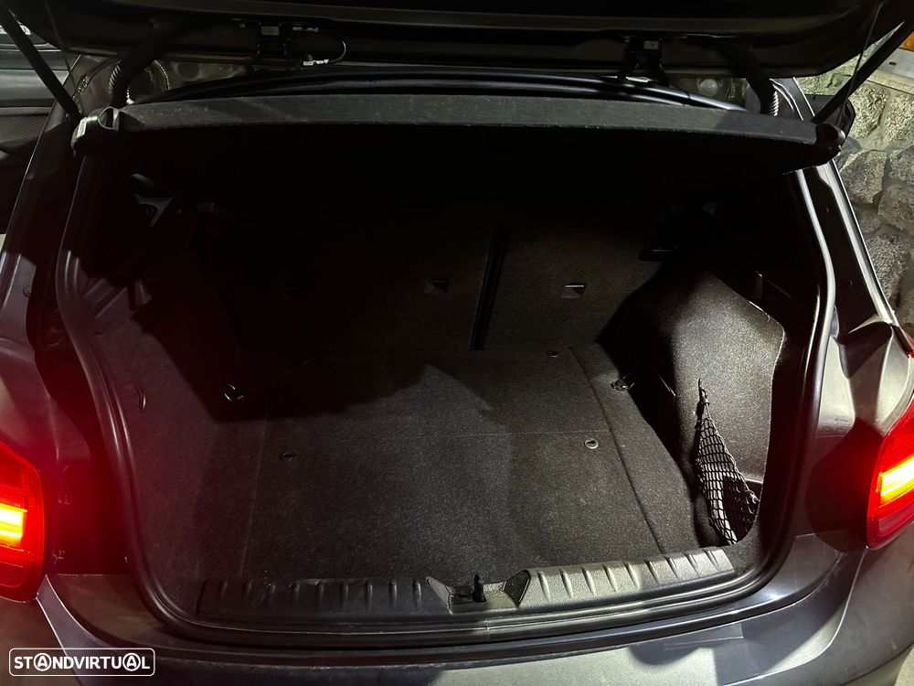 BMW 116 d Pack M - 11