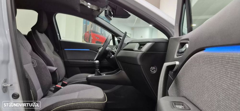 Renault Captur 1.0 TCe Techno - 35