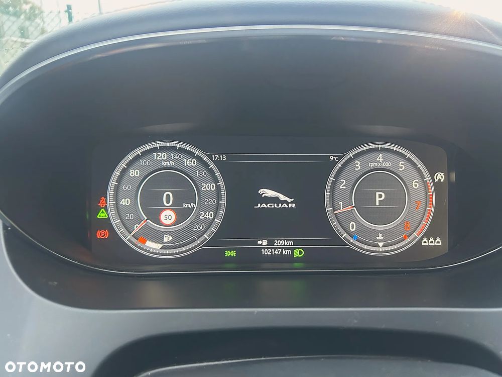 Jaguar E-Pace 2.0 P200 mHEV AWD R-Dynamic S - 7