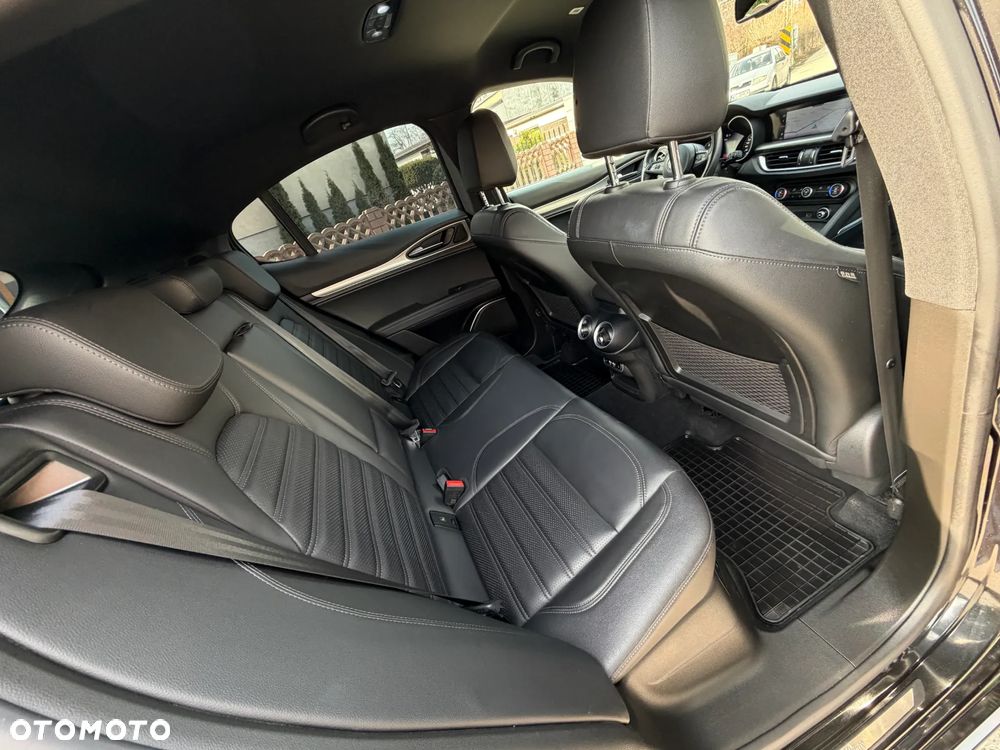 Alfa Romeo Stelvio 2.0 Turbo Veloce Q4 - 31