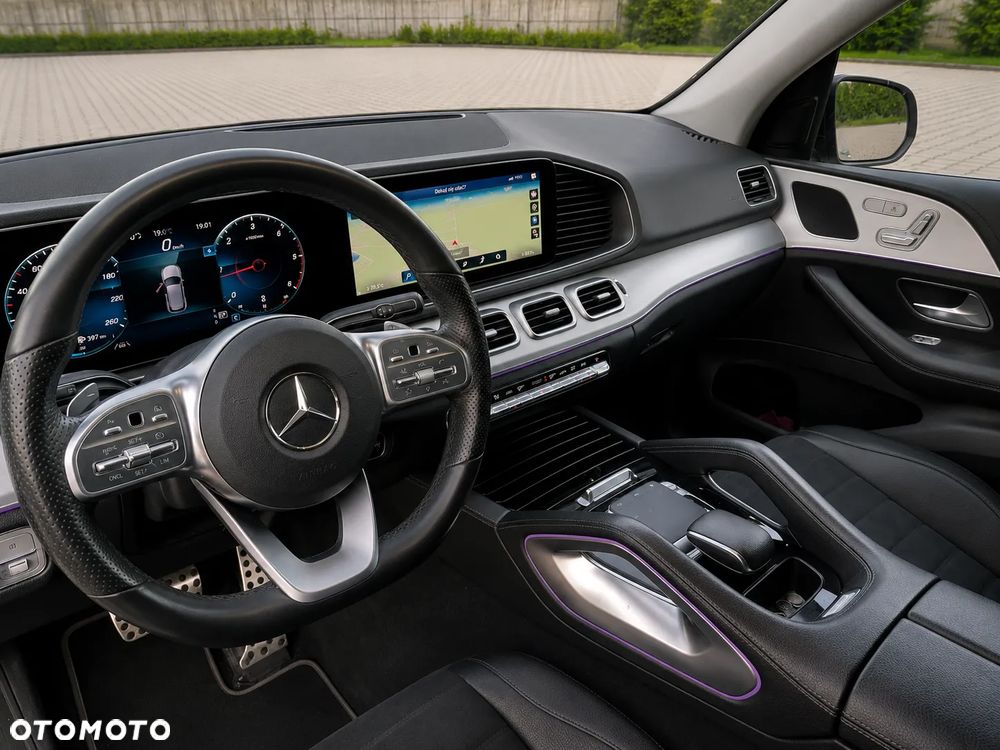 Mercedes-Benz GLE - 11