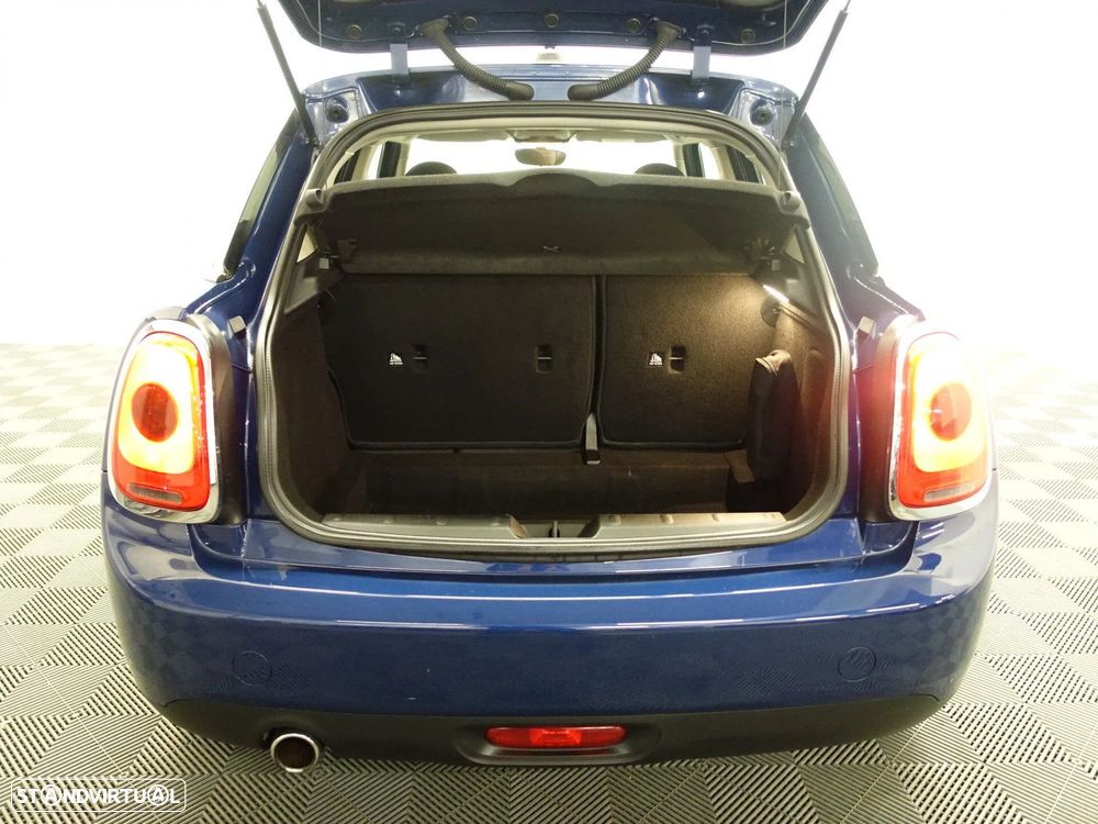 MINI 5 Portas Cooper D - 17