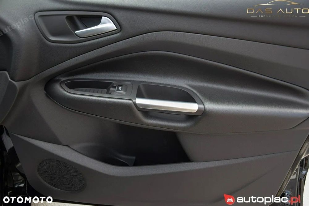 Ford Kuga 1.5 EcoBoost 2x4 ST-Line - 32