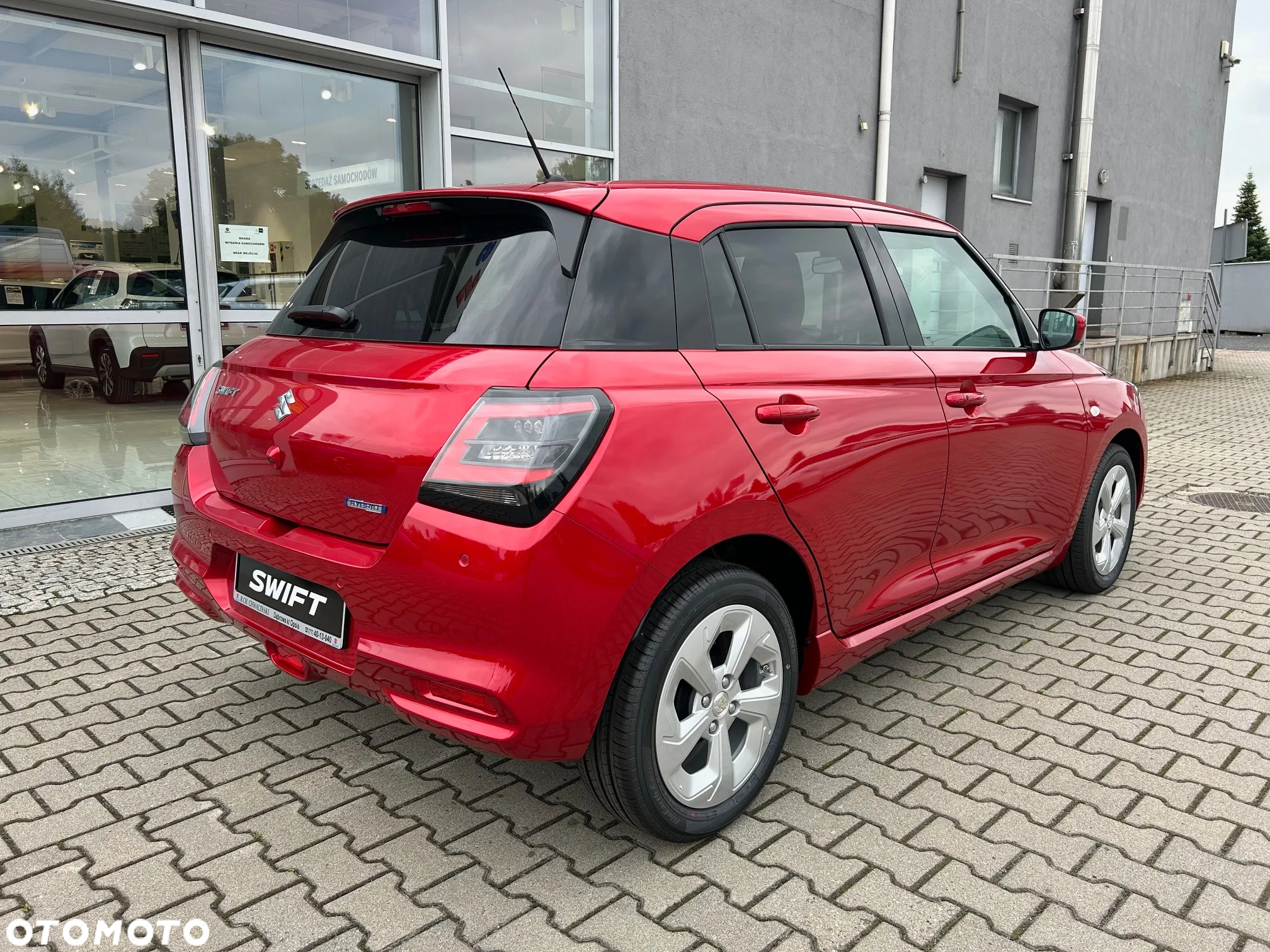 Suzuki Swift 1.2 Dualjet SHVS Premium Plus CVT - 5