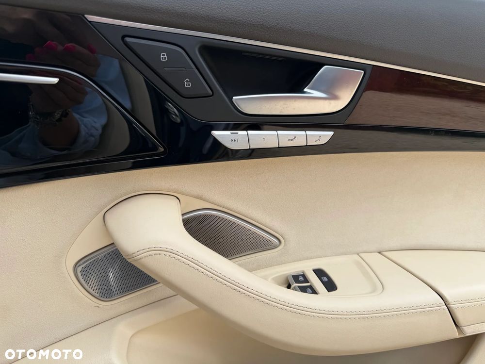 Audi A8 4.2 FSI Quattro - 5