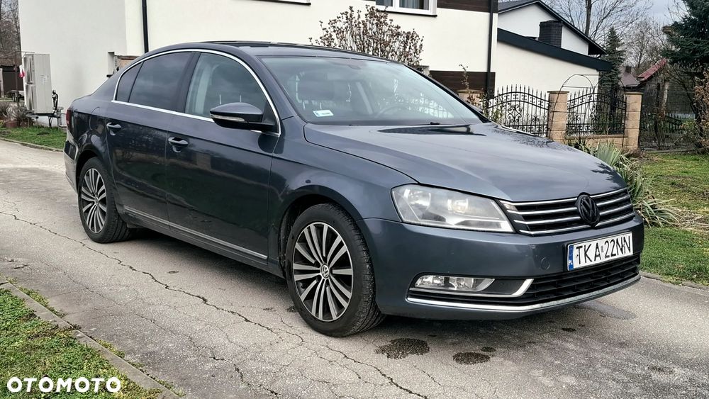 Volkswagen Passat - 4