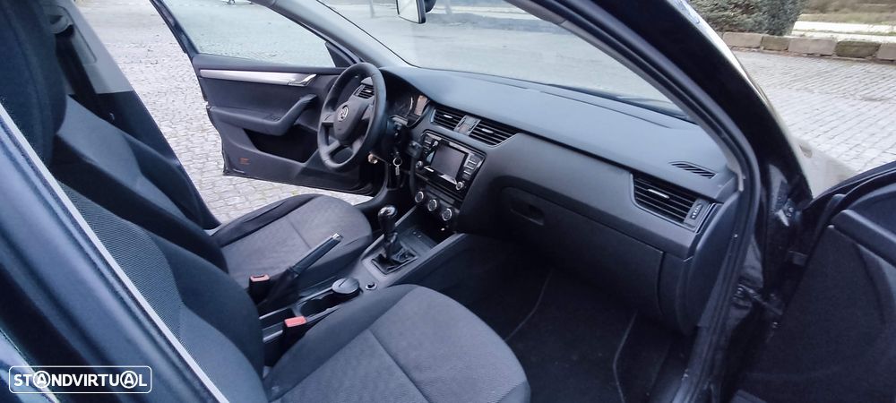 Skoda Octavia Break 1.6 TDi Active - 27