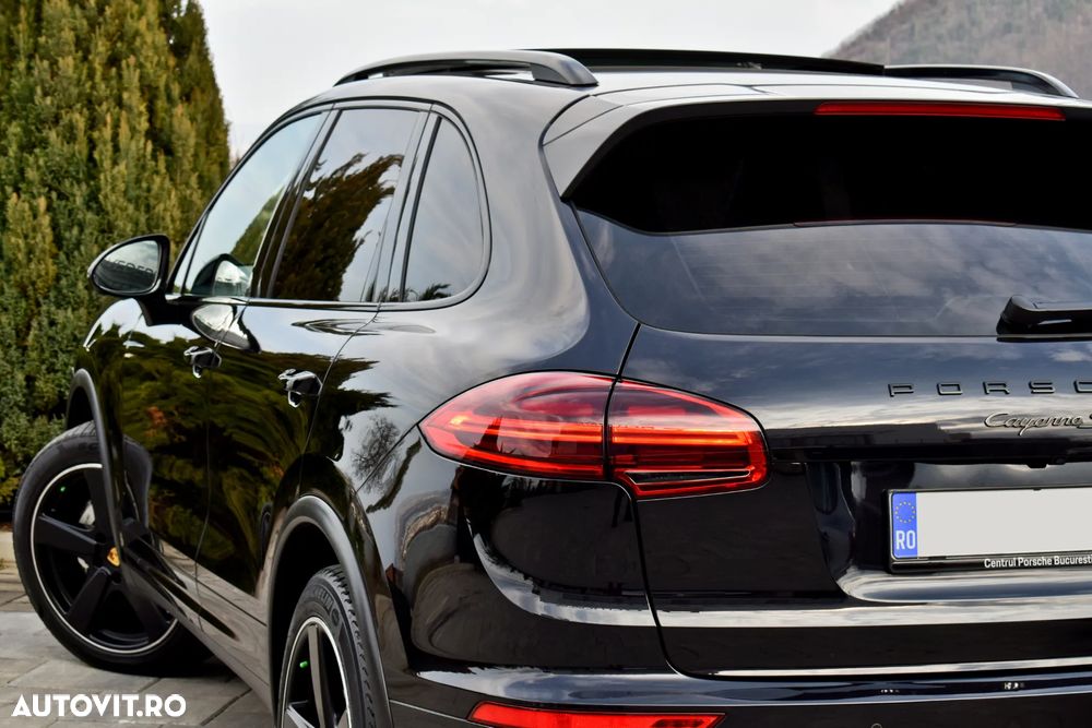 Porsche Cayenne 4.2 L S - 22