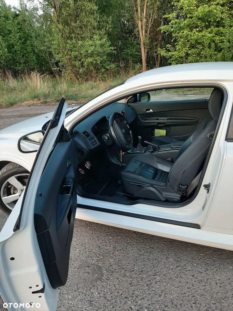Volvo C30 D2 R-Design - 7