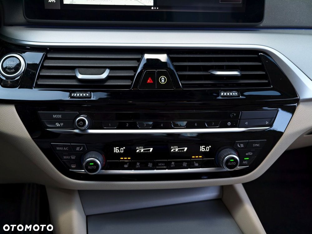 BMW Seria 5 520d xDrive mHEV - 18