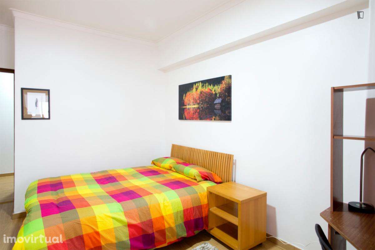 Quarto - localizado em Pontinha Lisbon - Grande imagem: 4/15