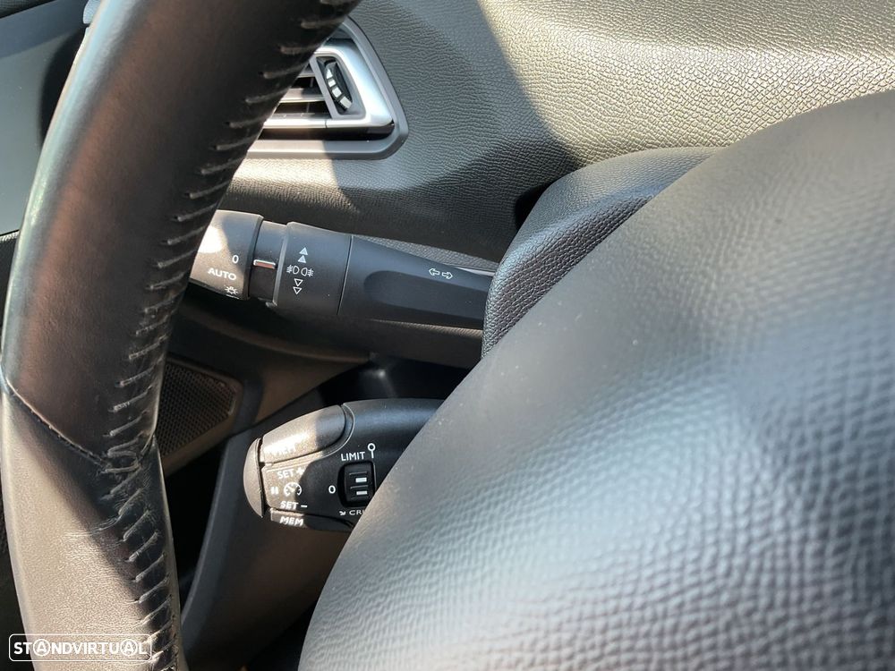 Peugeot 308 1.5 BlueHDi Style - 20