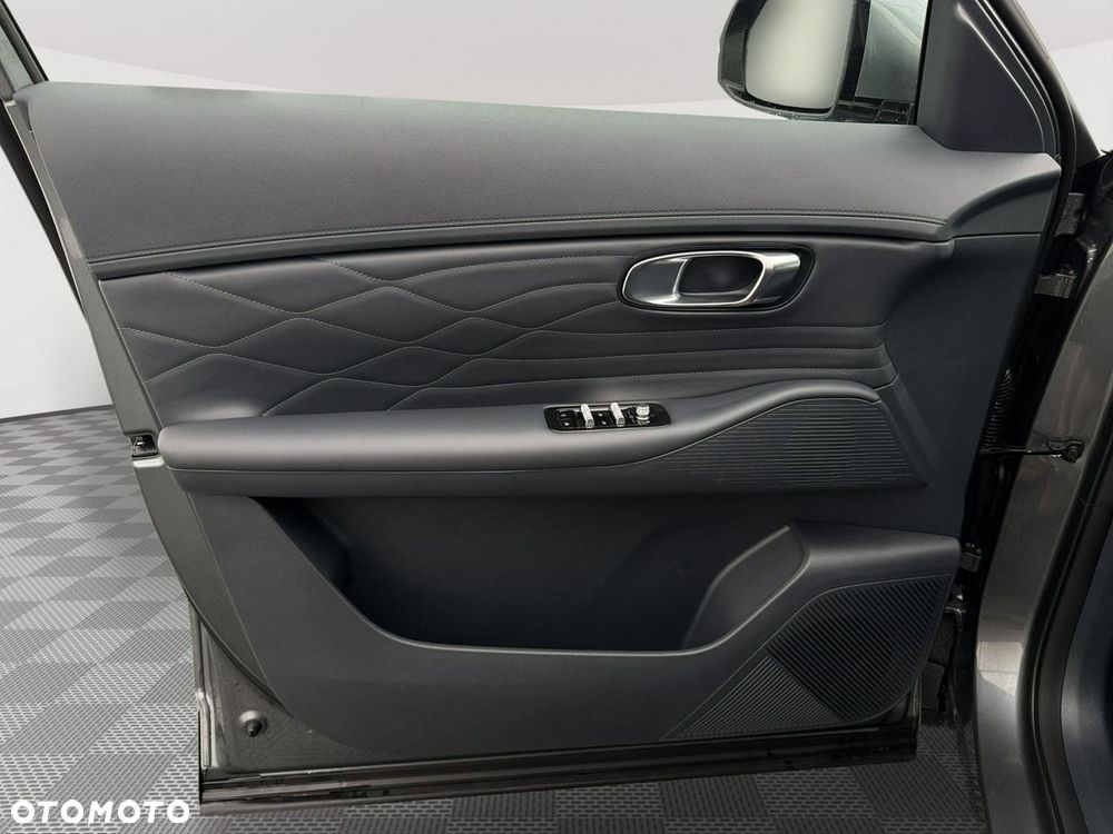 Geely Starray EM-i 1.5 PHEV Pro DHT - 11