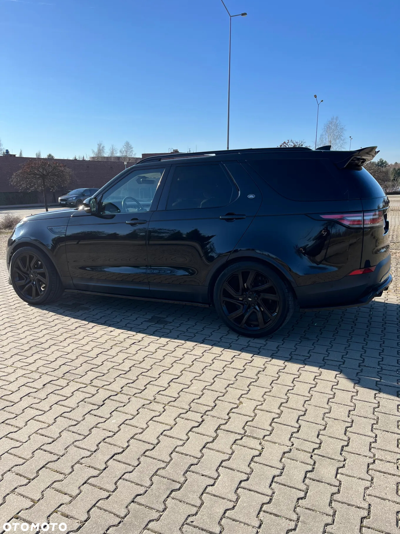 Land Rover Discovery V 2.0 SD4 HSE - 12