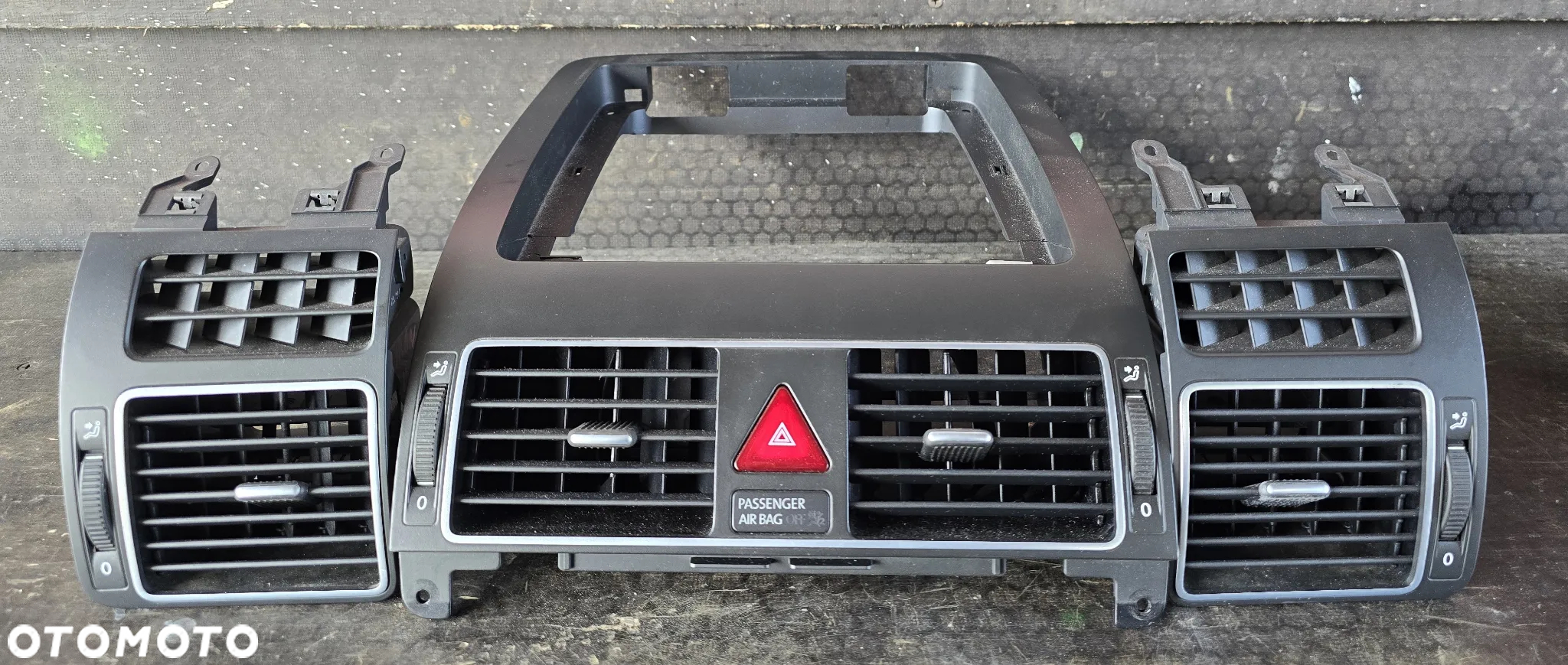 KRATKI NAWIEWU KOMPLET 1T0819704E 1T0819703E 1T1819728G VW TOURAN - 2