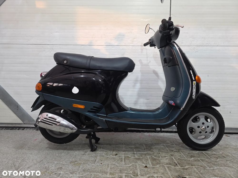 Piaggio Vespa - 3