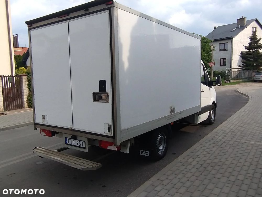 Mercedes-Benz Sprinter - 9