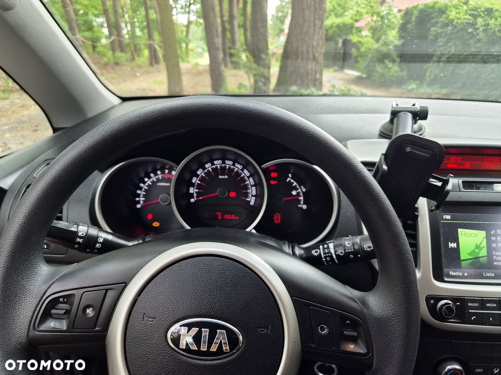 Kia Venga - 7