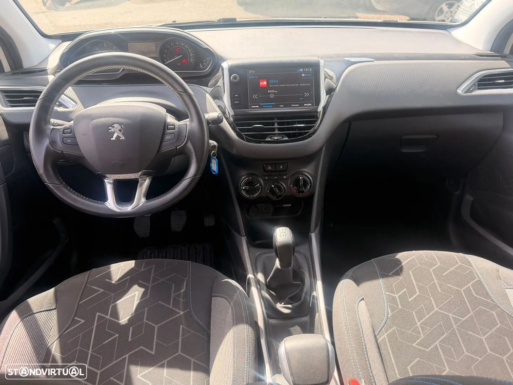 Peugeot 2008 - 7