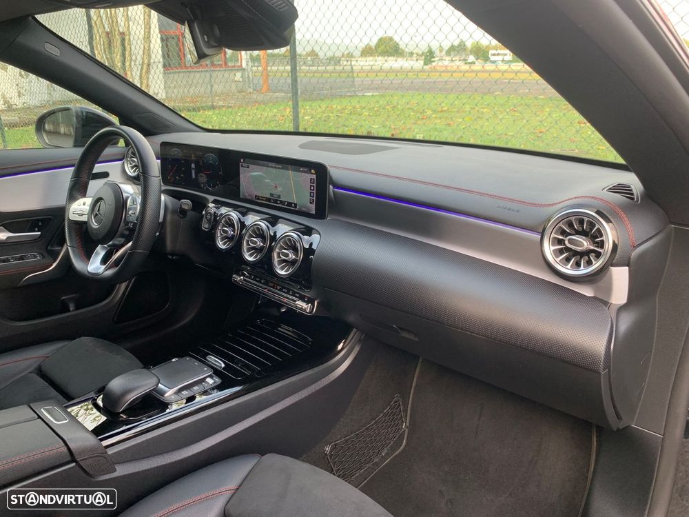 Mercedes-Benz CLA 200 d Shooting Brake AMG Line Aut. - 38