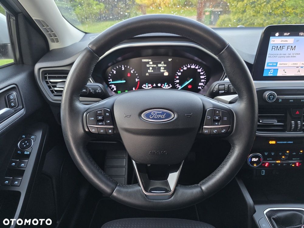 Ford Focus 1.5 EcoBlue Start-Stopp-System COOL&CONNECT DESIGN - 18