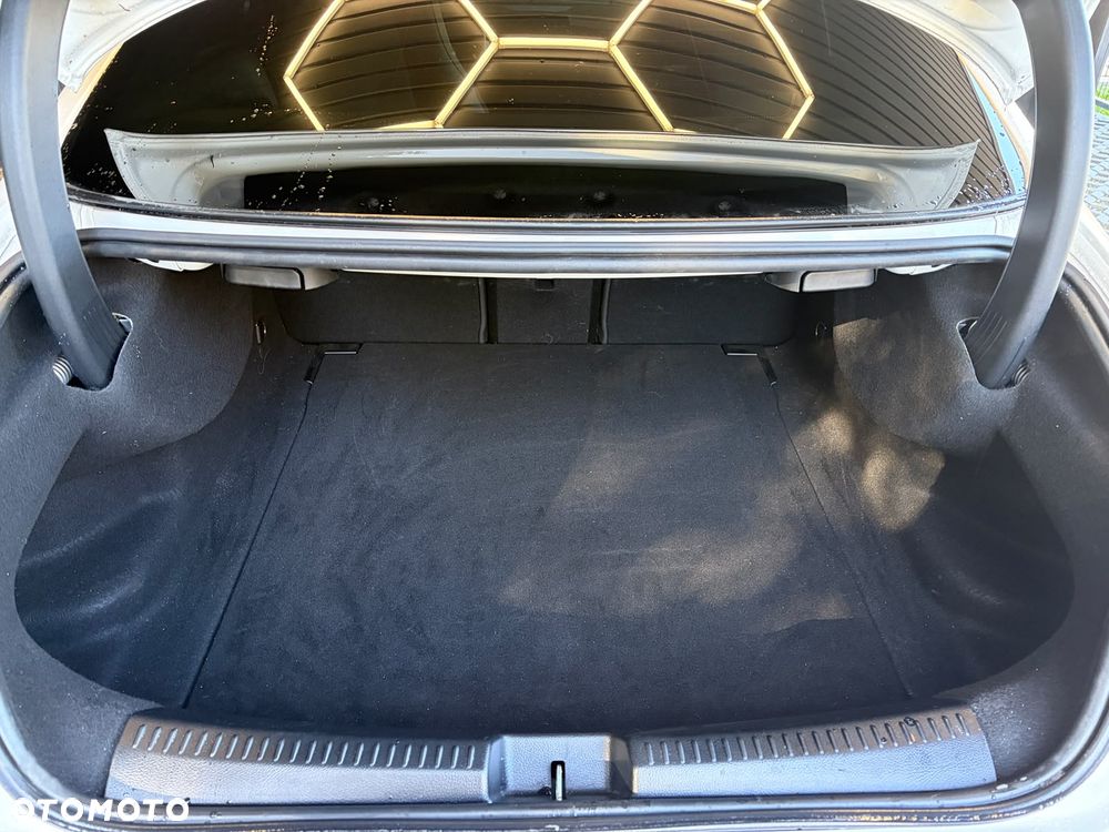 Mercedes-Benz CLA 200 AMG Line 7G-DCT - 9