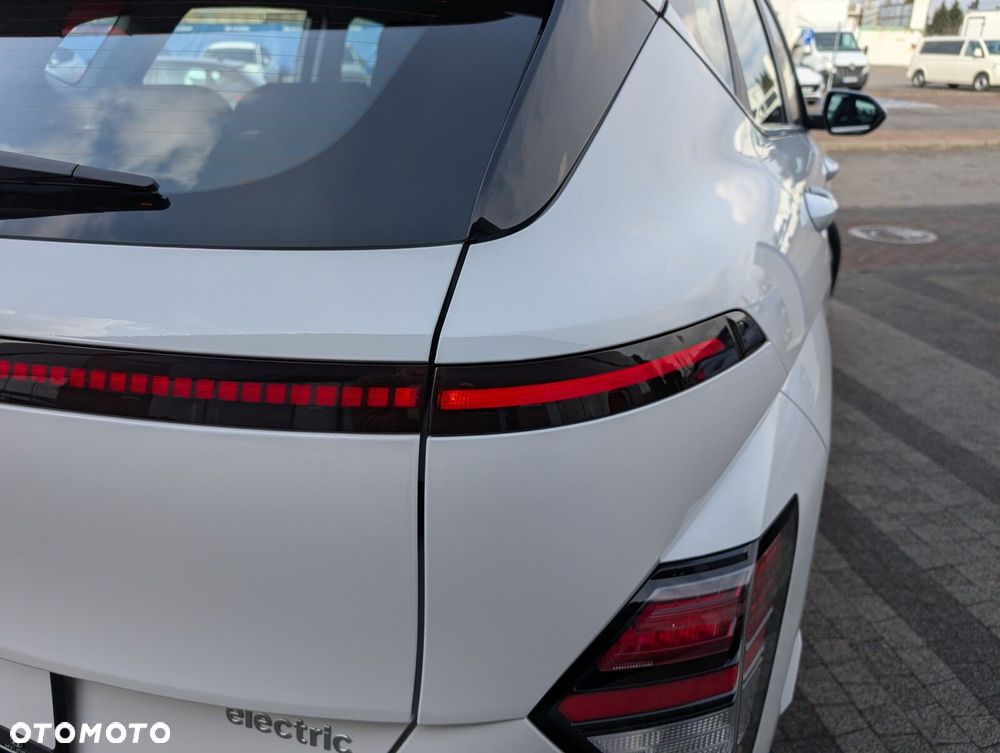 Hyundai Kona - 12