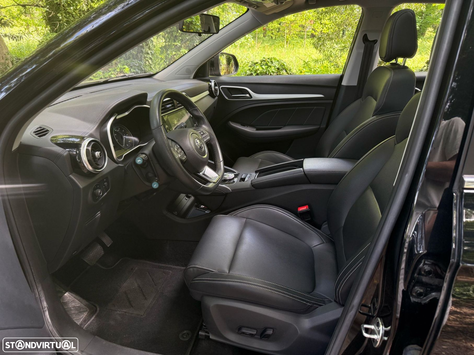 MG ZS EV 44.5 kWh Luxury - 19