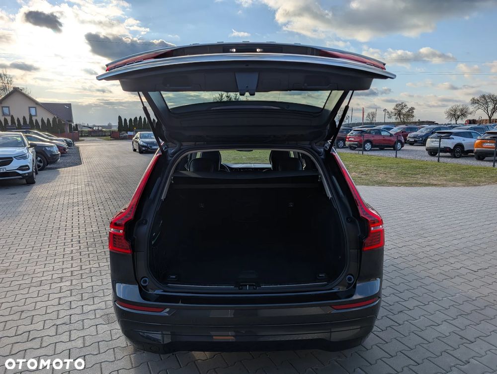 Volvo XC 60 B4 B Essential - 39