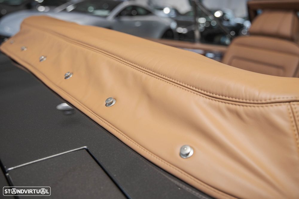 Aston Martin Volante - 43